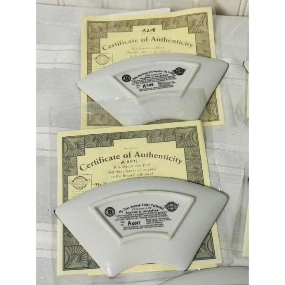 Vintage Disney CLOCK Winnie The Pooh Insert Plates LTD EDT Retired Collector